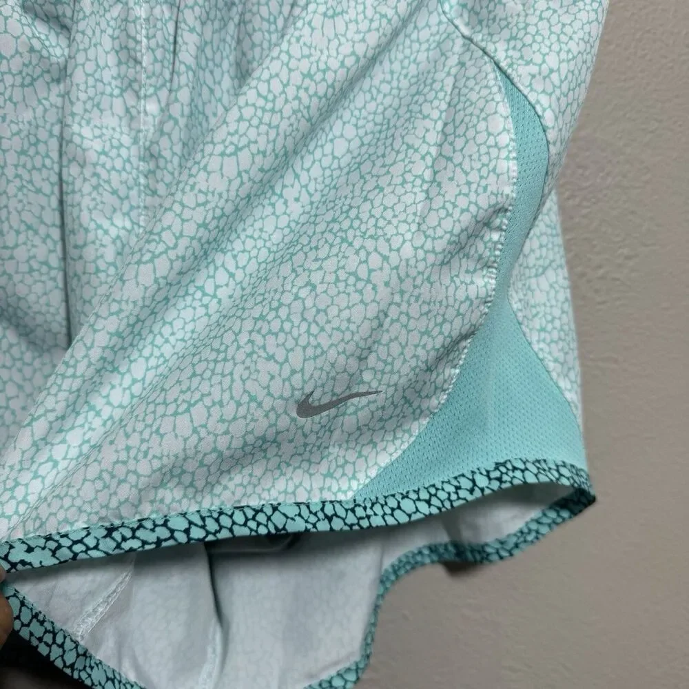 NIKE Womens Sz M Teal Print Dri-FIT Elastic Waist Pull-On Tempo Running Short